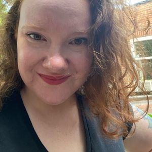 Meet your Posher, Charlotte
